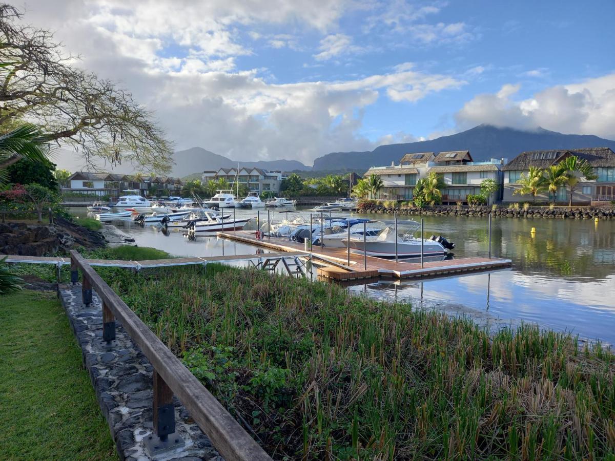 Studio The Waterclub Riviere Noire Exterior photo