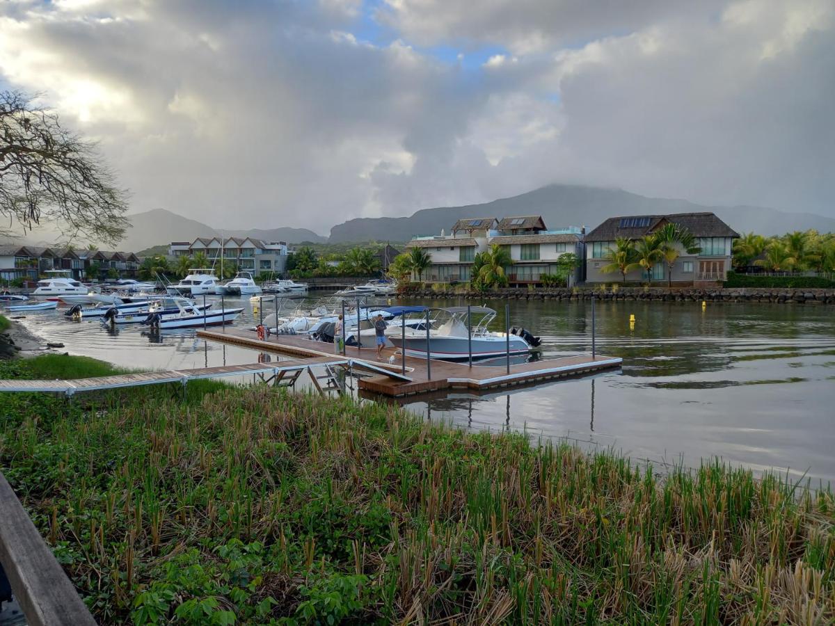 Studio The Waterclub Riviere Noire Exterior photo